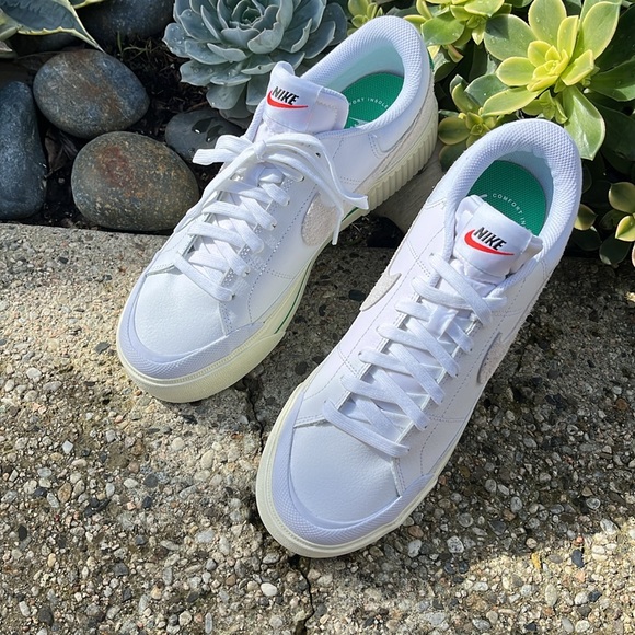 Nike Court Legacy Lift Sneakers - Picture 12 of 16